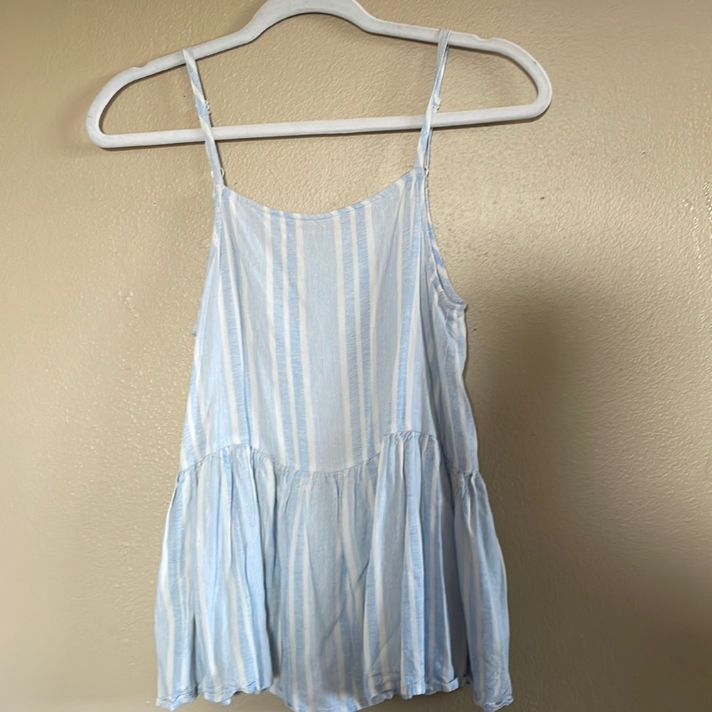 •NWOT H&M SHIRT•